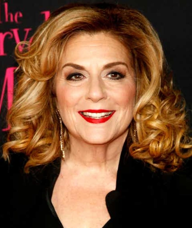 Portrait of Caroline Aaron